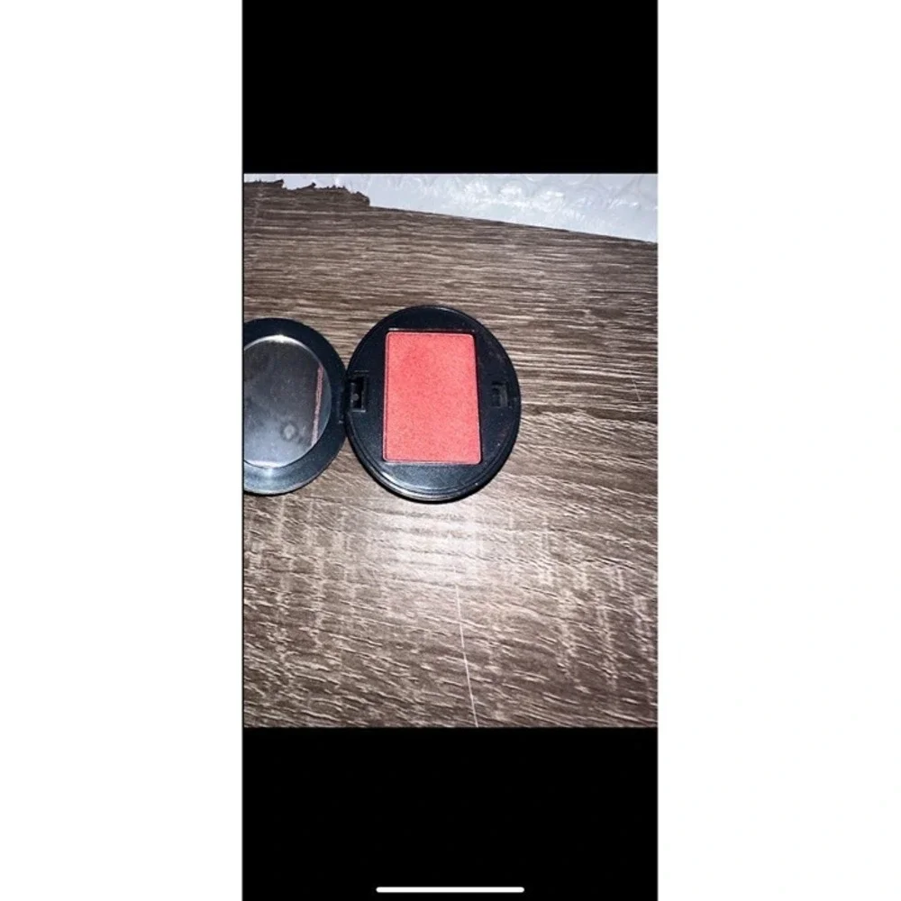 Urban‎ Decay Heat eye shadow